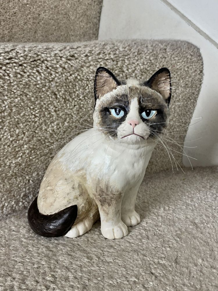 Grumpy Cat Inspired Statue — after photo